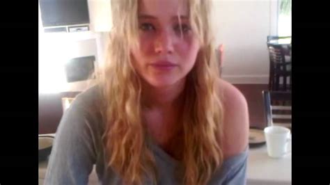 5 Ways Celebrities Handle Naked Photo Leaks