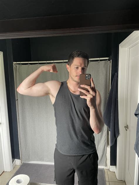 7 Secrets Behind Dominick Whelton’s OnlyFans Success