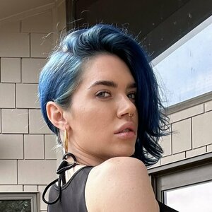 Lizbeth Oficial OnlyFans: Exclusive Content & Updates