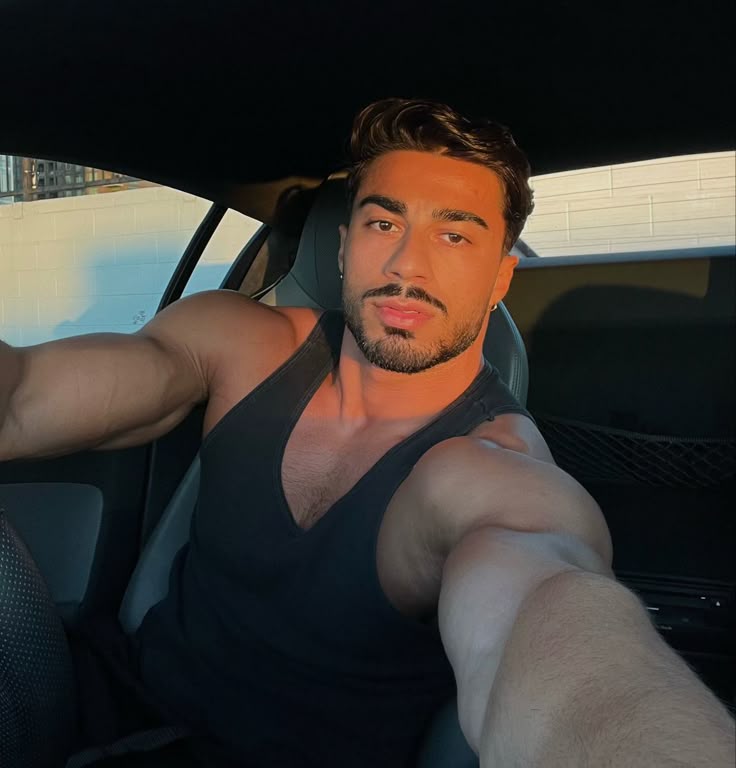 Mo Saffari OnlyFans: Exclusive Content & Updates Revealed