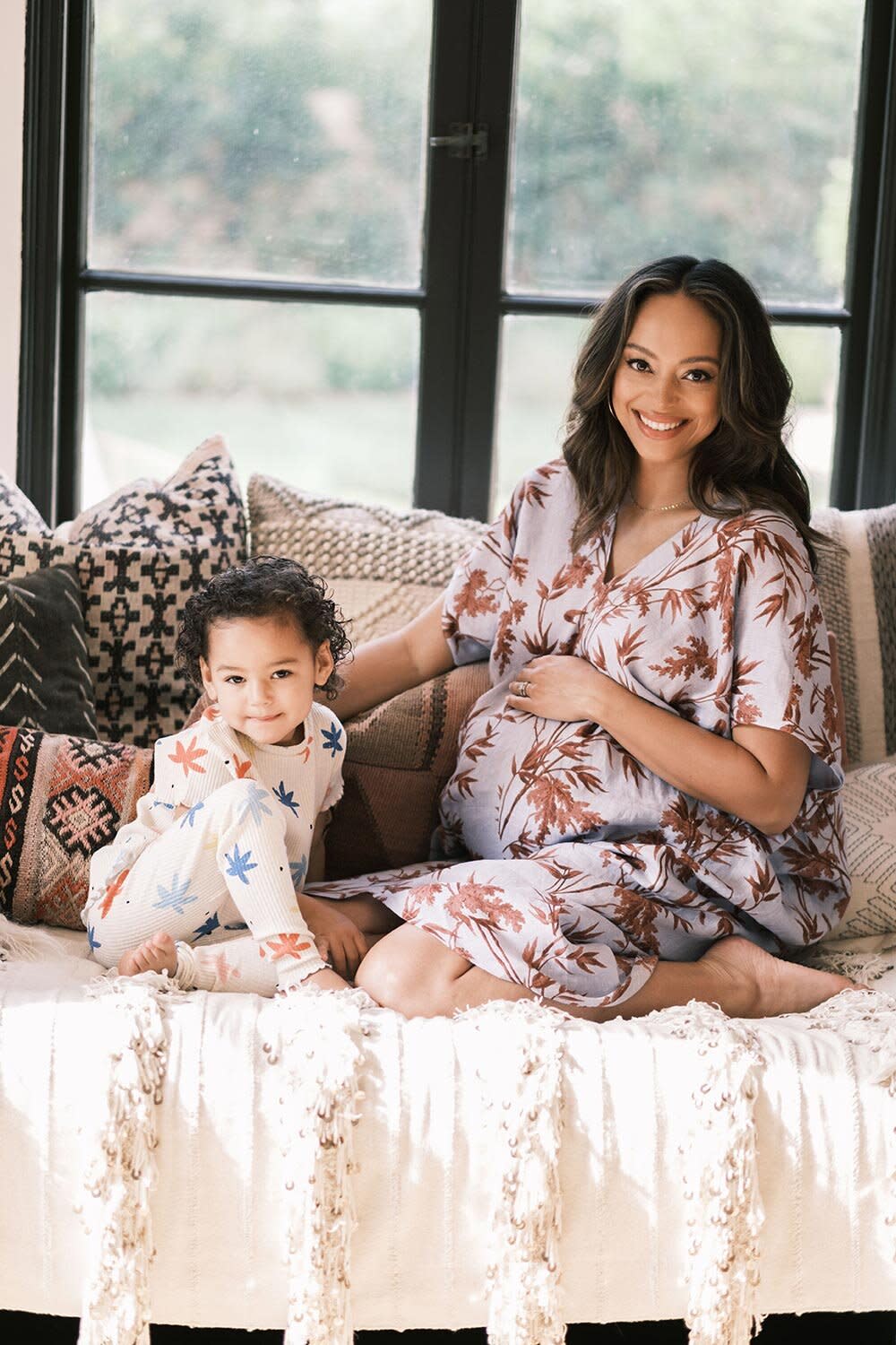 Pregnant Amber Stevens West Reveals Why She S Switching Her Birth Plan Pregnant Amber Stevens West Reveals Why She S Switching Her Birth Plan
