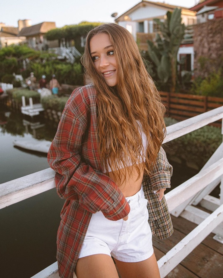 Riley Mae Lewis Net Worth Age Height Family Career Bio Riley Mae Lewis Net Worth Age Height Family Career Bio