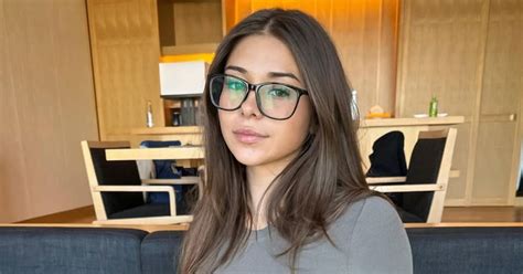 7 Tips to Explore Sophie Rain's OnlyFans Content