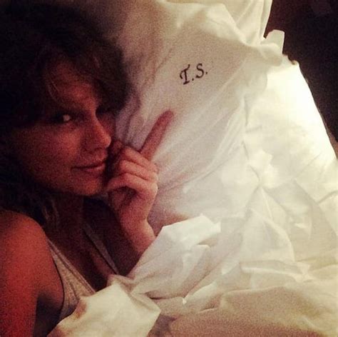 Taylor Swift Leaks: Unveiling Unreleased Tracks and Secrets